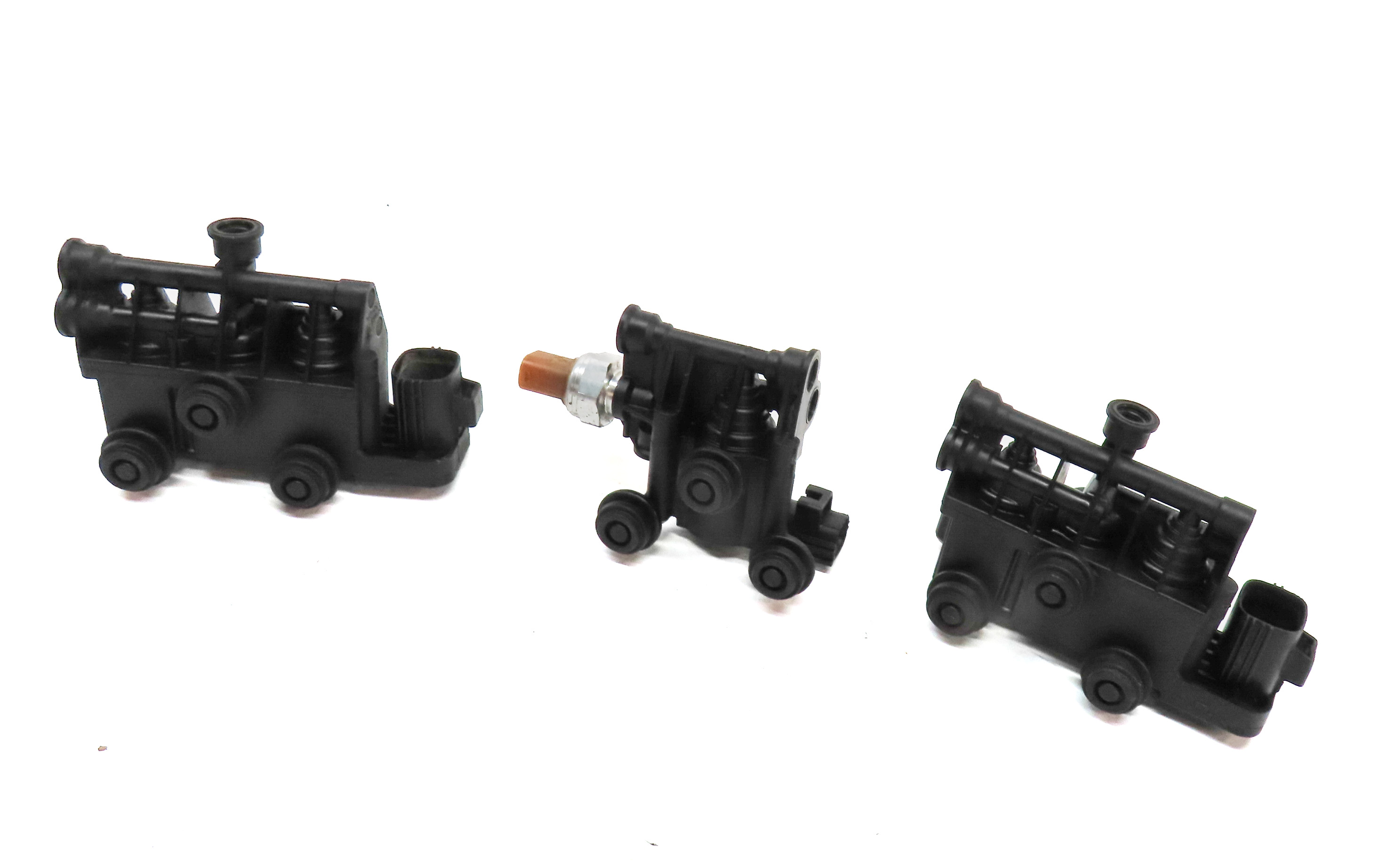 2006 LAND ROVER LR3 AIR SUSPENSION TRANSFER RELIEF VALVE SET/3 — exact item pictured
